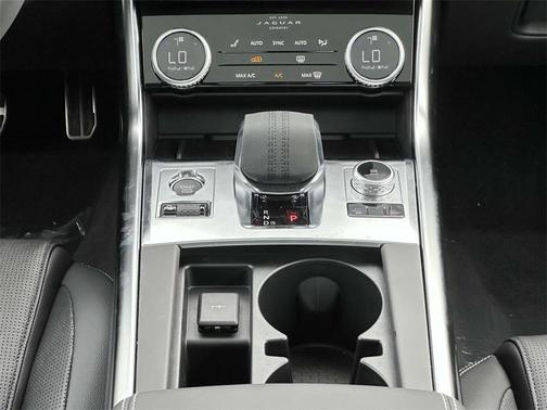 2024 Jaguar XF R-Dynamic SE P250 AWD Automatic