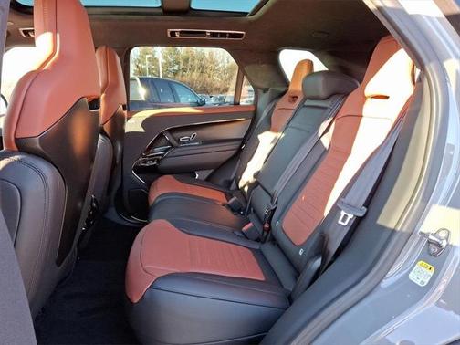 2025 Land Rover Range Rover Sport P635 SV Edition Two