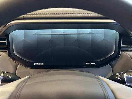 2025 Land Rover Range Rover Sport P635 SV Edition Two