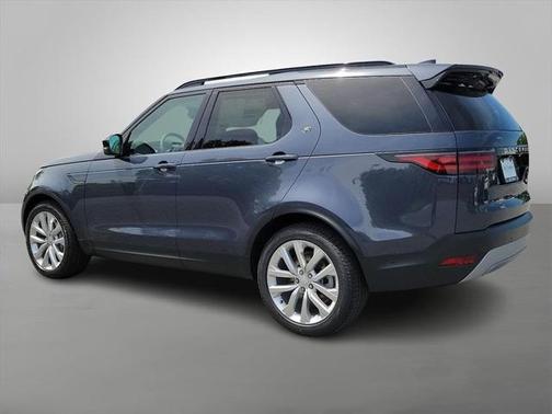 2024 Land Rover Discovery P300 S