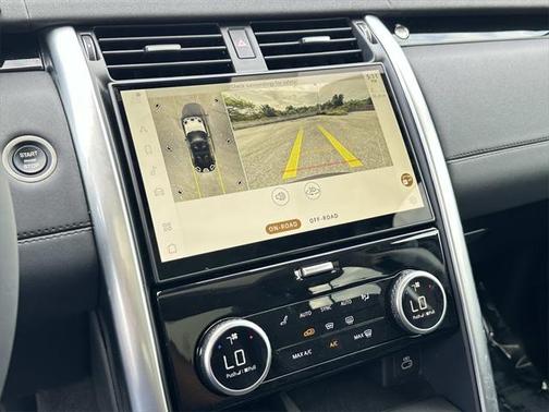 2024 Land Rover Discovery P300 S