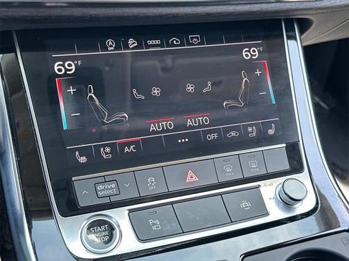 2021 Audi Q8 55 Premium Plus