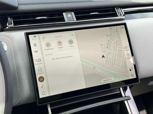2026 Land Rover Range Rover Velar P400 Dynamic SE