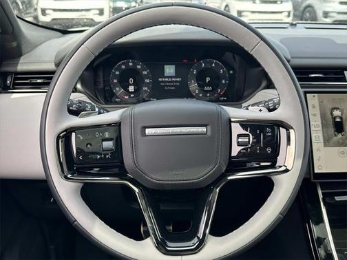 2026 Land Rover Range Rover Velar P400 Dynamic SE