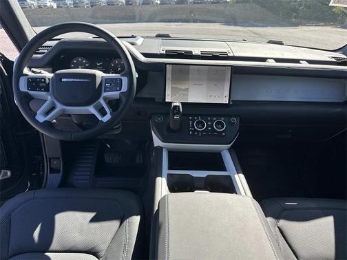 2025 Land Rover Defender 110 P400 S