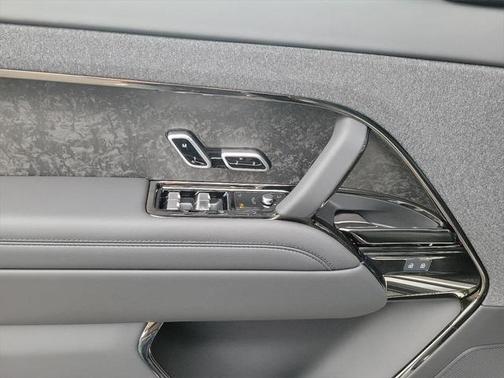 2024 Land Rover Range Rover Sport SE