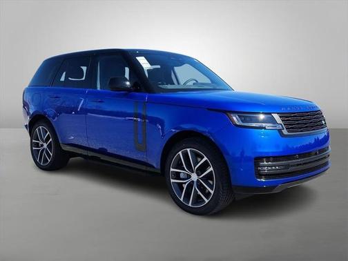 2025 Land Rover Range Rover P550e SE