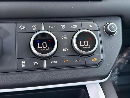 2025 Land Rover Defender 110 P400 S