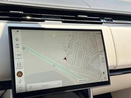 2025 Land Rover Range Rover P400 SE