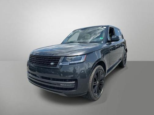 2025 Land Rover Range Rover P530 SE
