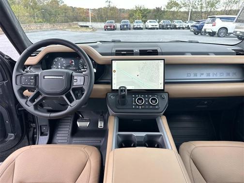 2026 Land Rover Defender V8