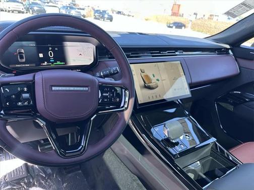2025 Land Rover Range Rover Sport SE