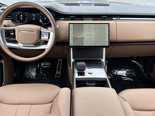 2026 Land Rover Range Rover P530 SE 7 Seat