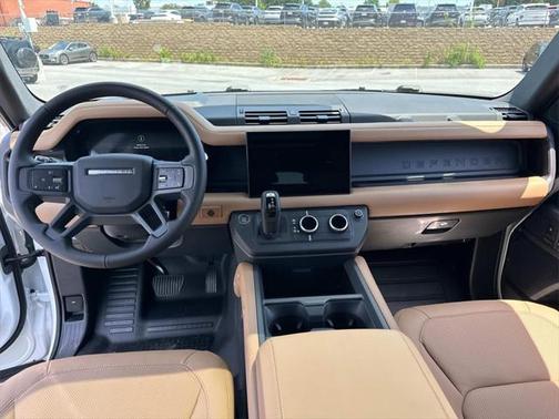 2025 Land Rover Defender 110 P500 X-Dynamic SE