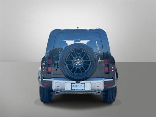 2025 Land Rover Defender 110 P300