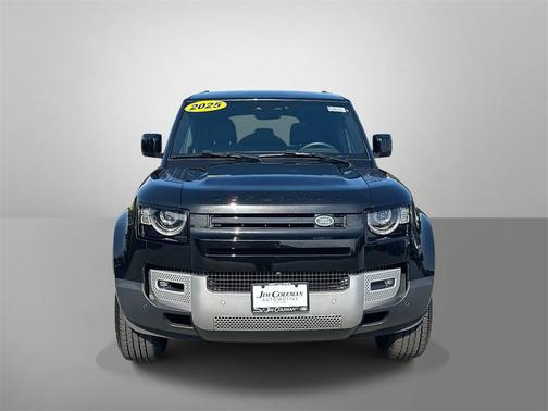 2025 Land Rover Defender 110 P300