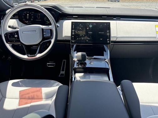 Constellation B 2026 Land Rover Range Rover Sport SE