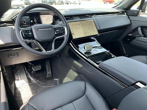 2025 Land Rover Range Rover Sport SE
