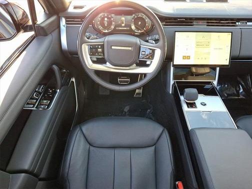 2025 Land Rover Range Rover Autobiography