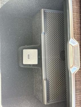 2025 Land Rover Range Rover P530 SE 7 Seat