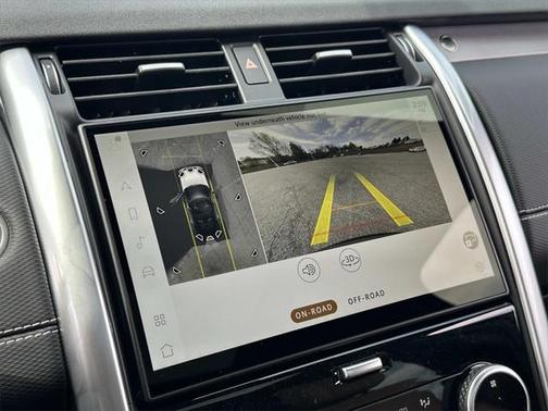 2025 Land Rover Discovery P360 Dynamic SE