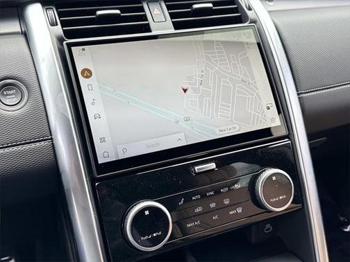 2025 Land Rover Discovery P360 Dynamic SE
