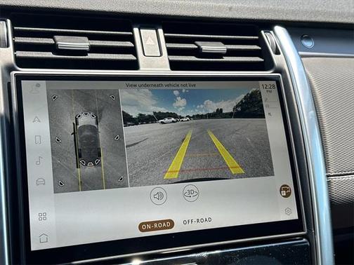 2025 Land Rover Discovery P300 Dynamic SE