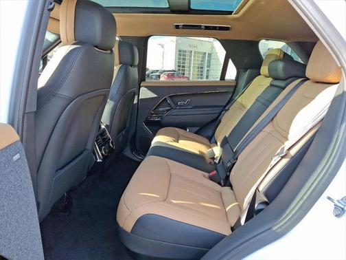 2025 Land Rover Range Rover Sport SE