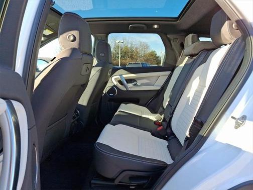 2025 Land Rover Discovery Sport Dynamic SE