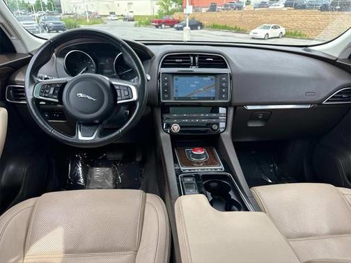 2018 Jaguar F-PACE 25t Prestige