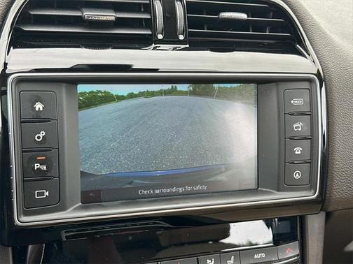 2018 Jaguar F-PACE 25t Prestige