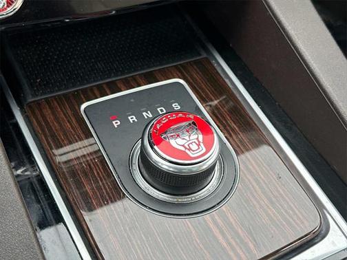 2018 Jaguar F-PACE 25t Prestige