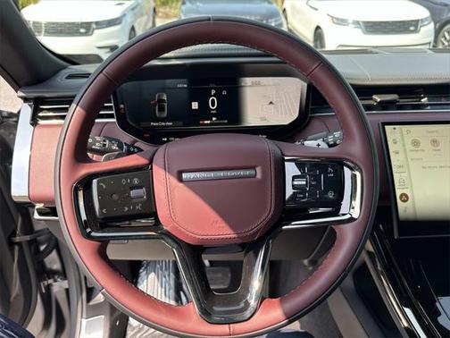 2025 Land Rover Range Rover Sport SE
