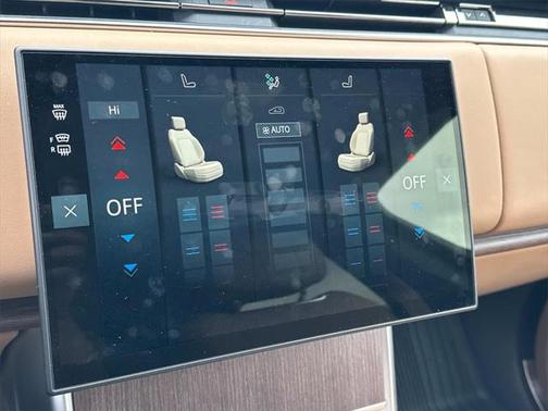 2025 Land Rover Range Rover P400 SE 7 Seat