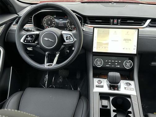 2026 Jaguar F-PACE R-Dynamic S P400 AWD Automatic