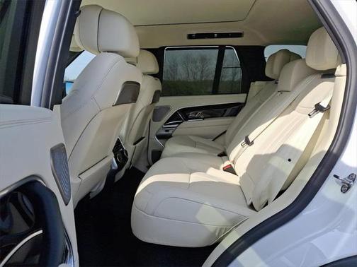 2025 Land Rover Range Rover P530 Autobiography