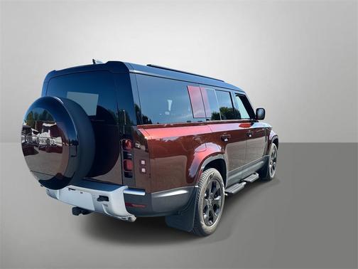 2025 Land Rover Defender 130 P300 S