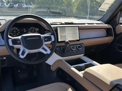 2025 Land Rover Defender 130 P300 S