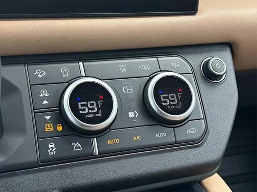 2025 Land Rover Defender 110 P400 S
