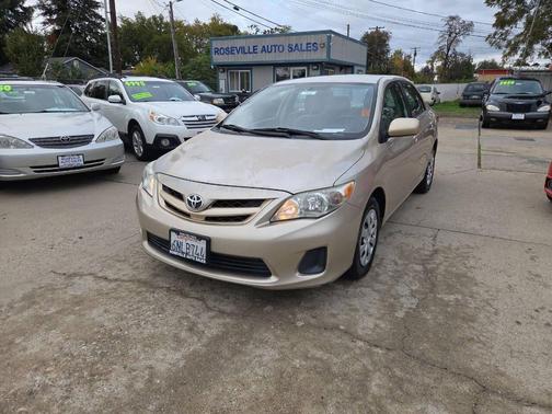 2011 Toyota Corolla LE