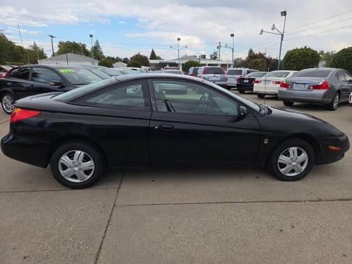 2002 Saturn SC SC1