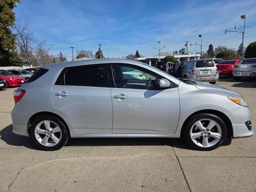 2010 Toyota Matrix S