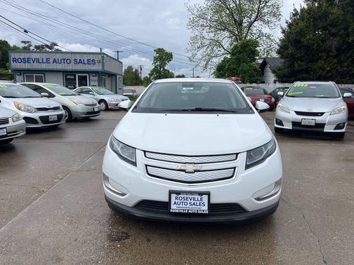 White 2015 Chevrolet Volt Base