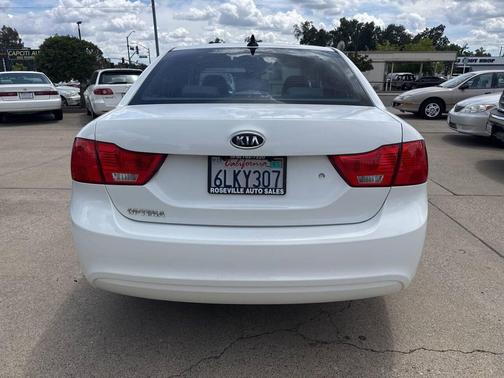 White 2010 Kia Optima LX