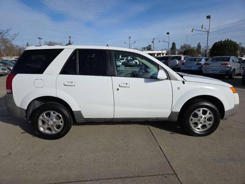 2005 Saturn Vue Base