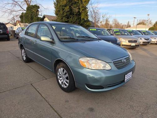 2005 Toyota Corolla LE