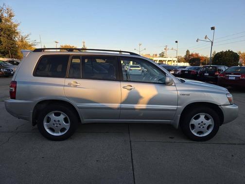 2004 Toyota Highlander Limited