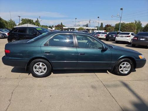 1998 Toyota Camry LE