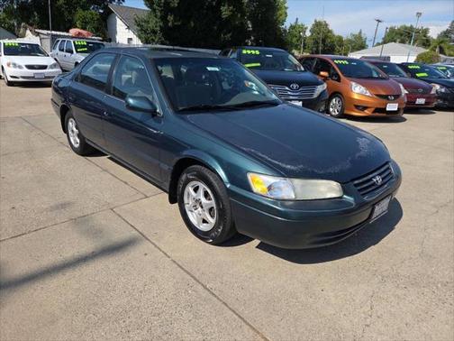 1998 Toyota Camry LE