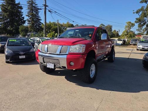 2005 Nissan Titan LE Crew Cab